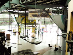 破產(chǎn)危機逼近跨品牌車商 國內(nèi)貿(mào)易代理面臨行業(yè)洗牌